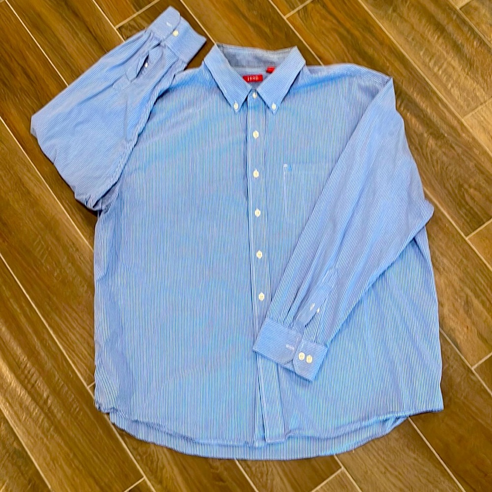 Men’s button down dress shirt